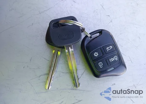 2005 Toyota Camry Std from USA, damaged, VIN 4T1BE32K65U075615